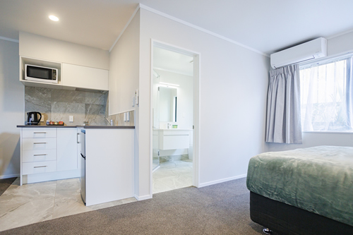 Pohutukawa Lodge Corner Studio